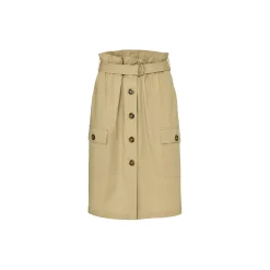 3600 Amandine, camel