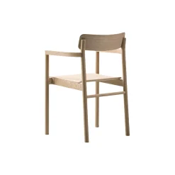 3445 Post spisebordsstol med armlæn, lakeret eg