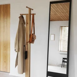 A Line Mirror, black