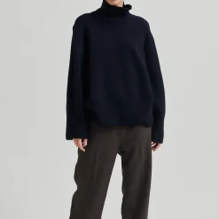 Alpha Knit T-Neck, night sky