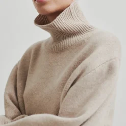 Alpha Knit T-Neck, pumice stone