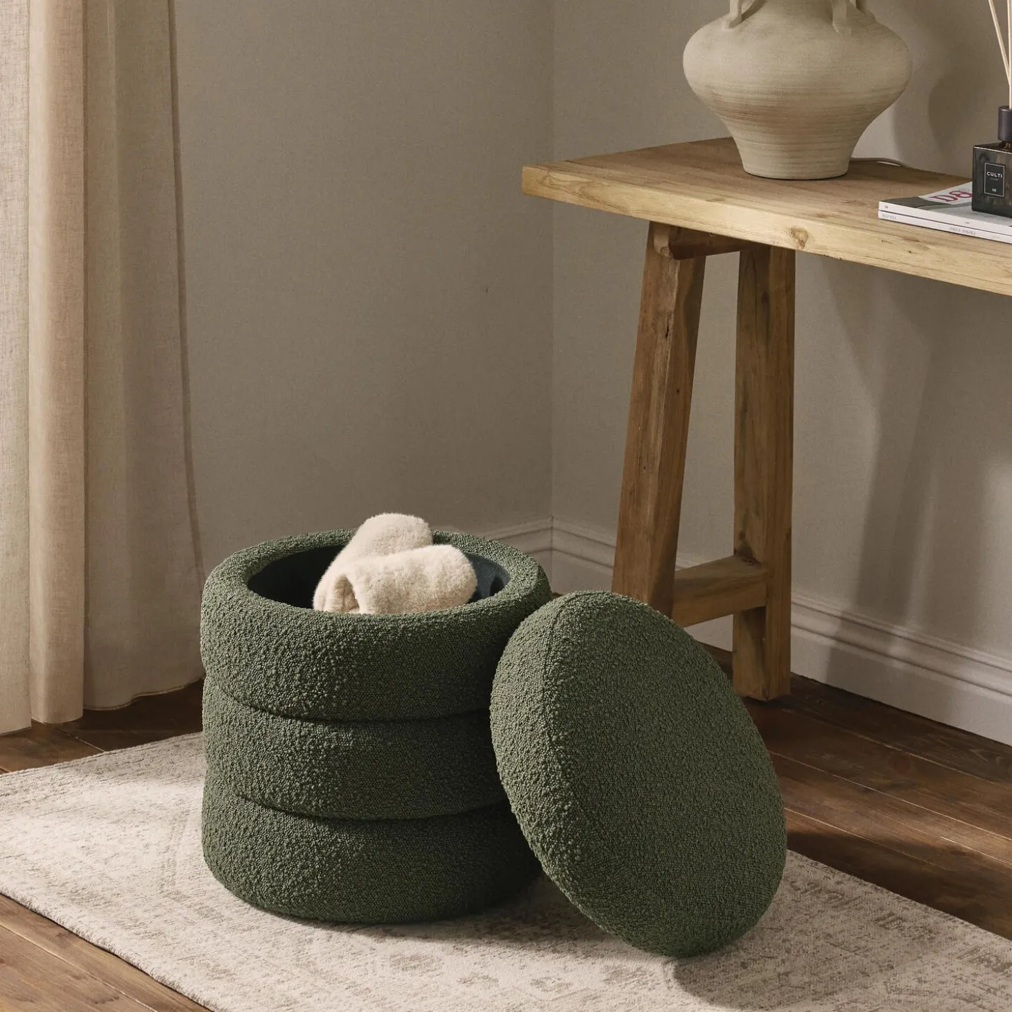 Alto puf med opbevaring, bouclé mørkegrøn