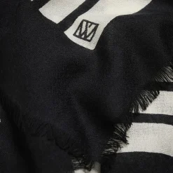 AmiIW Scarf, striped tiles