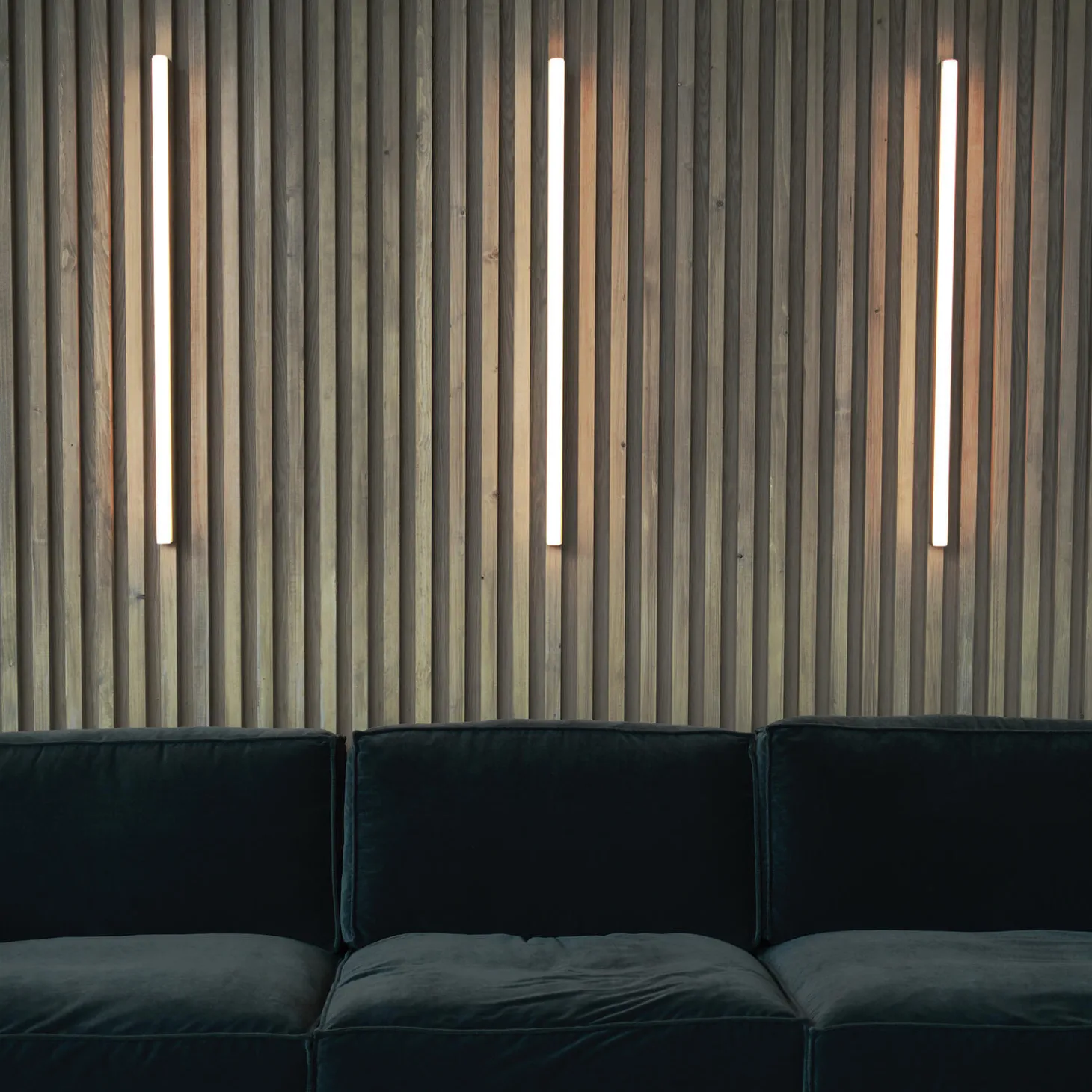 Angel 1000 Wall Lamp Hardwired without Dimmer, brass