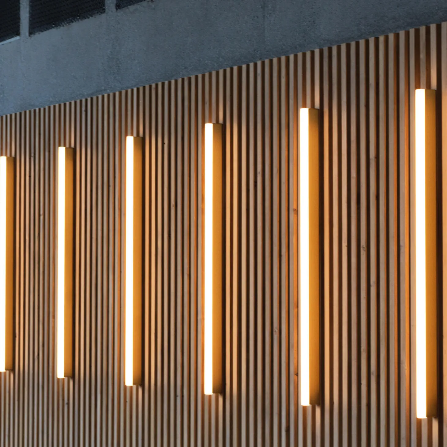 Angel 1000 Wall Lamp Hardwired without Dimmer, brass