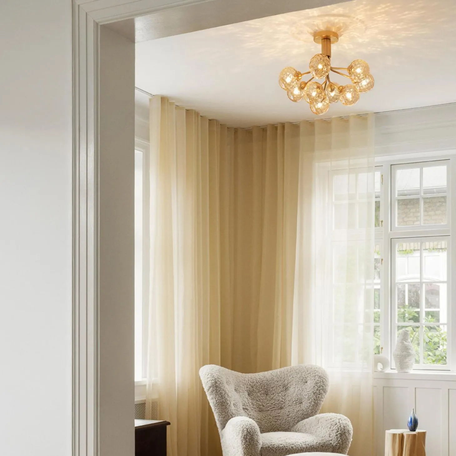 Apiales 9 Ceiling Lamp, brushed brass/optic gold