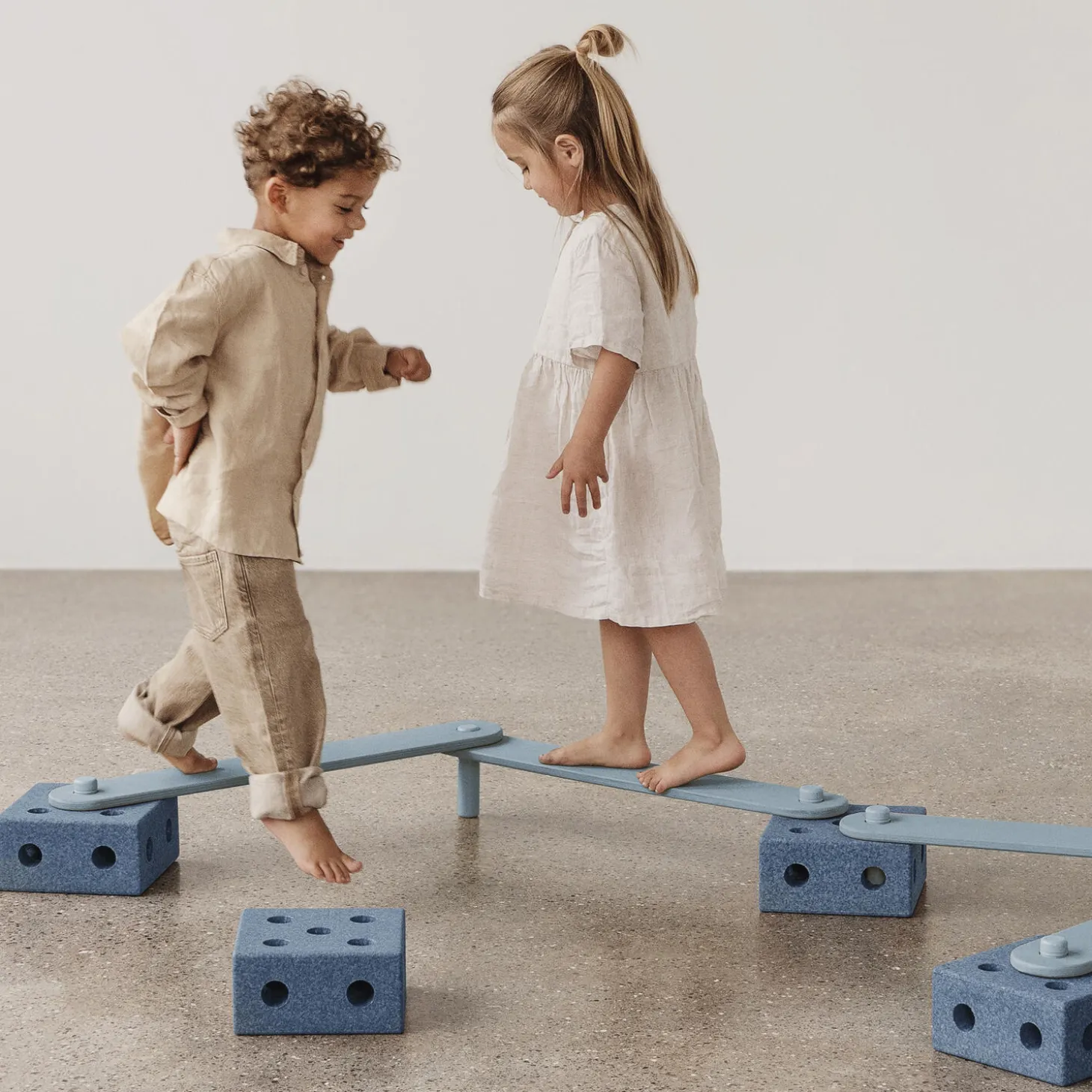 Balancebane, deep blue/sky blue