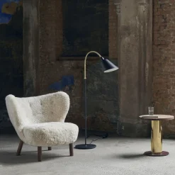 Bellevue AJ7 gulvlampe, black/brass