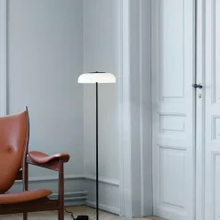 Blossi Floor Lamp, black/opal