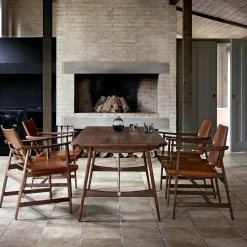 BM1160 Jagtbordet spisebord, olieret valnød/stål