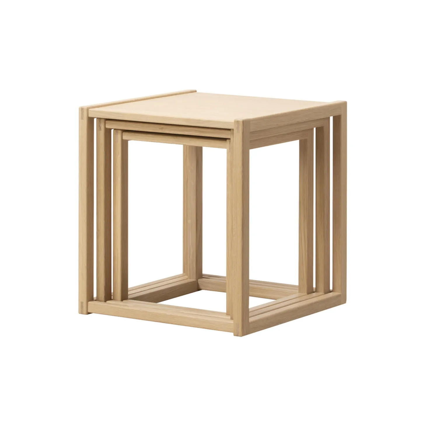 BM375 Nesting Tables, light oiled oak