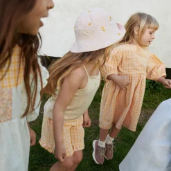 Bucket Hat Alec, 9435 powder yellow cherries