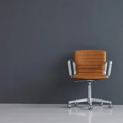 Butterfly Swivel stol, cognac