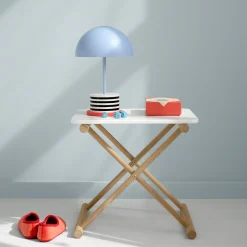 Camp sengebord lavt, hvid/eg