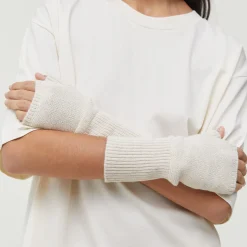 Carmencita, albicant