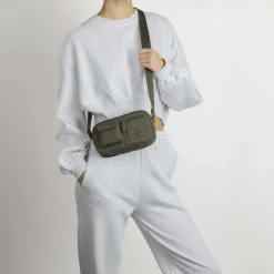 DarlaMBG S Cross., monochrome dark olive