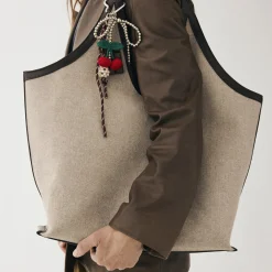 Day Choc Charm, chocolate plum