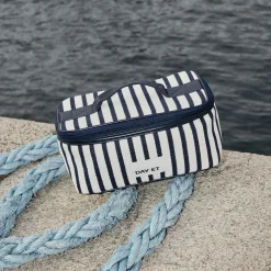 Day Gweneth J Beachy Box, navy blazer