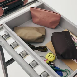 Day Room Charm, black