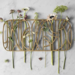 Dew Trivet