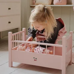 Doll Bed, pink