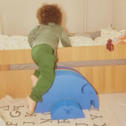 Elefant L, blue gym