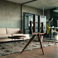 Ella TV-stander, olieret valnød/sort