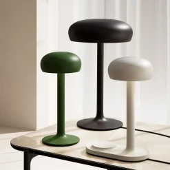 Emendo lampe med Qi trådløs oplader, cloud
