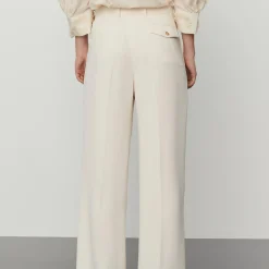 Enzo Classic Gabardine, ivory shade