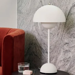 Flowerpot VP3 Table Lamp, matt white