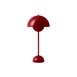 Flowerpot VP3 Table Lamp, vermilion red