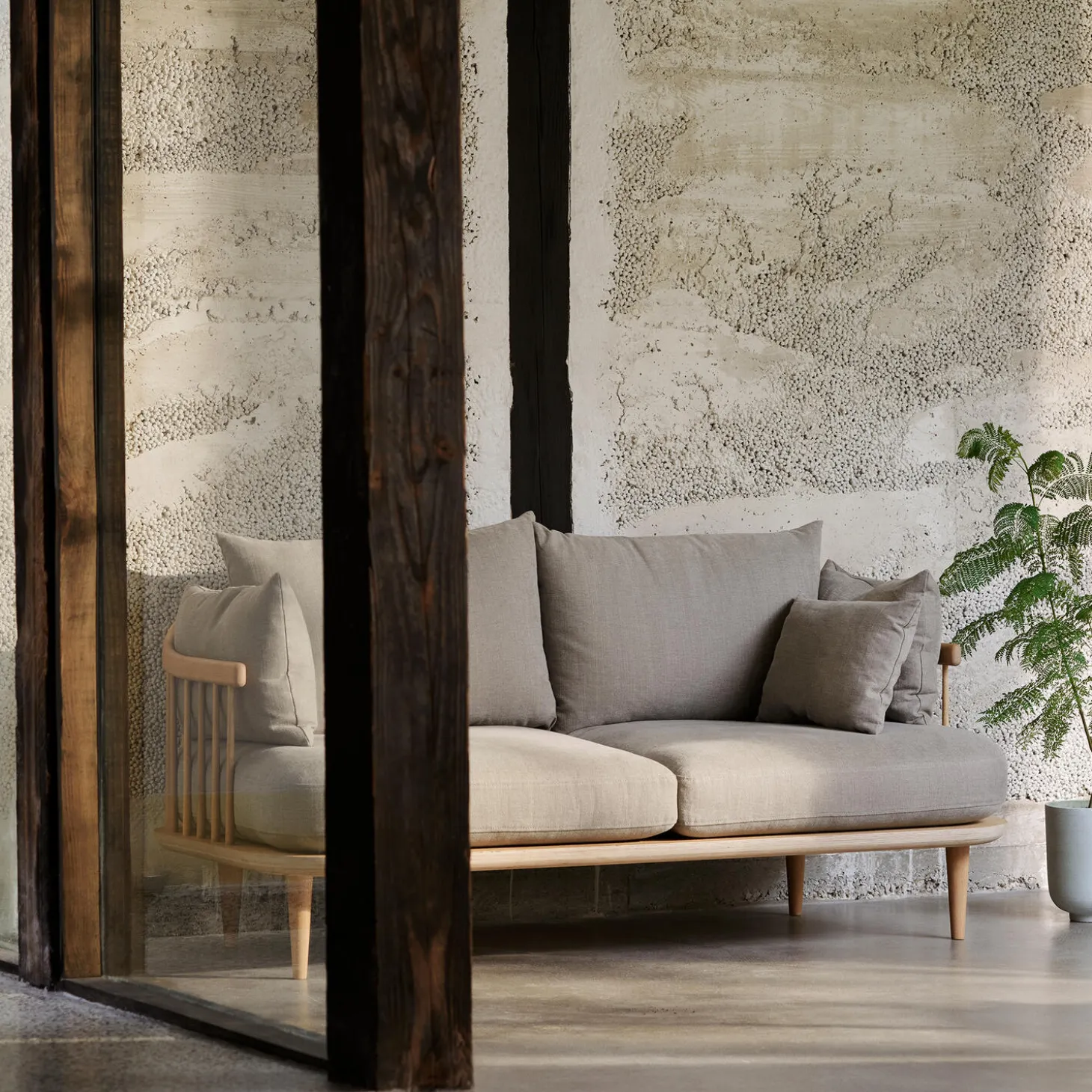 Fly SC2 2-seater Sofa, Hot Madison 094/oiled oak