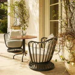 Grace Outdoor Lounge Chair, black