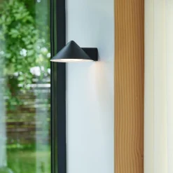 Grasp Wall Lamp, matt black