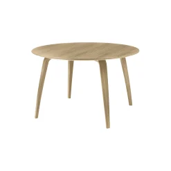 GUBI Round Dining Table, matt lacquered oak