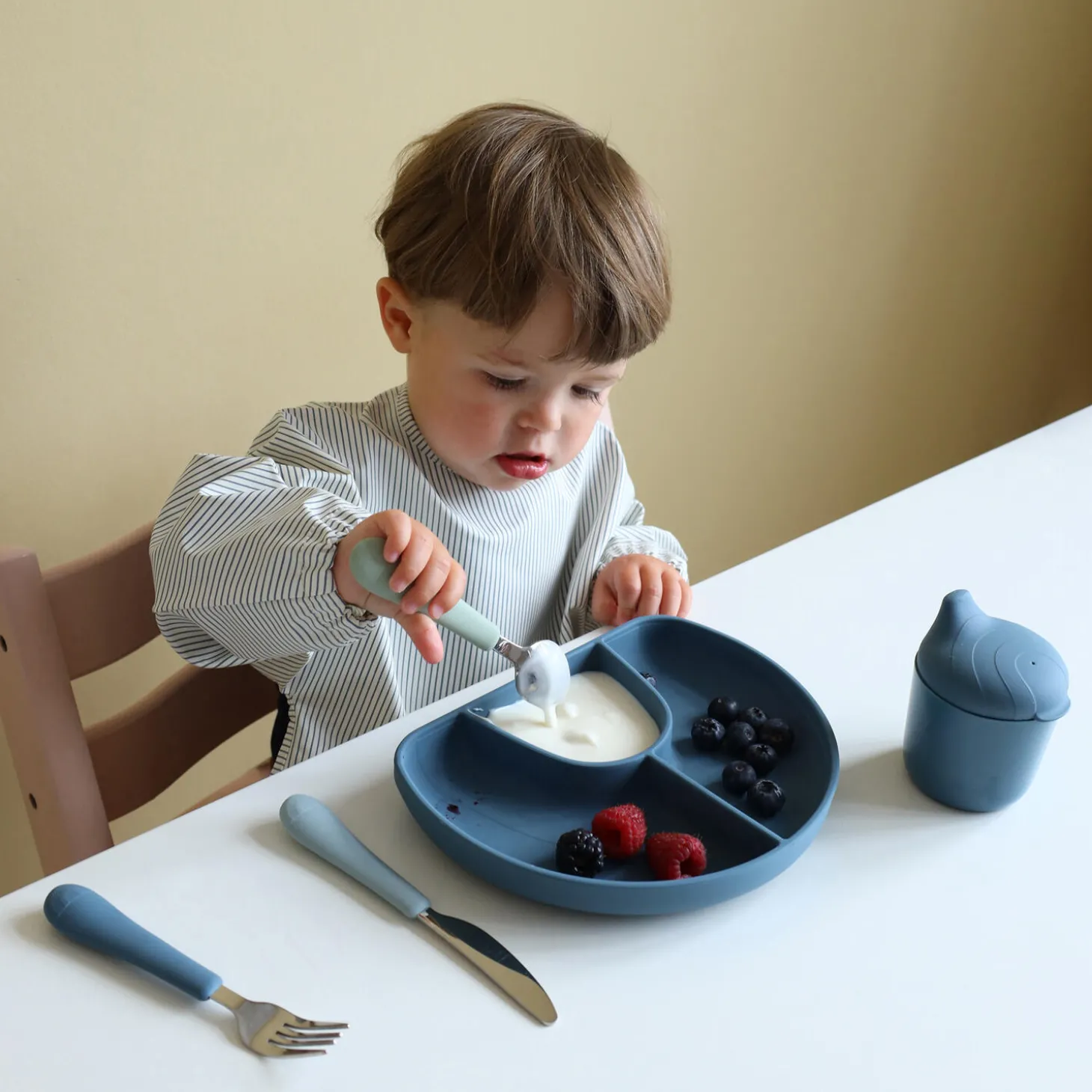 Hagesmæk med ærmer, classic stripes blue