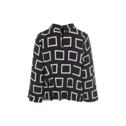 Iki bluse, hopscotch