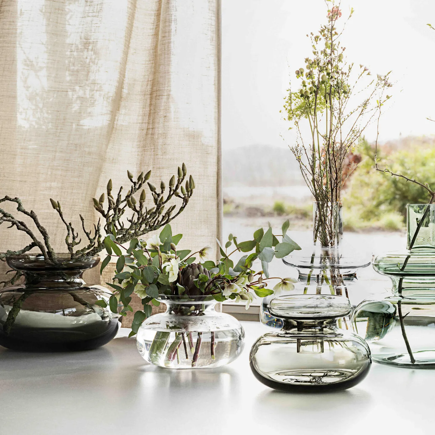 Inu vase, moss green