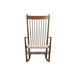 J16 gyngestol, lakeret valnød