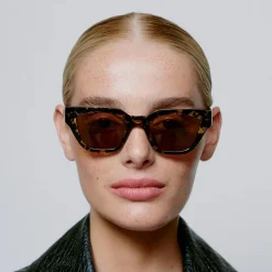 Kaws Solbriller, black/yellow tortoise