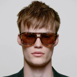 Kaya Solbriller, coquina