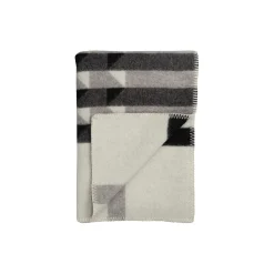 KVAM Throw, greyscale