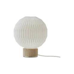 Le Klint 375 bordlampe med papirskærm, lys eg