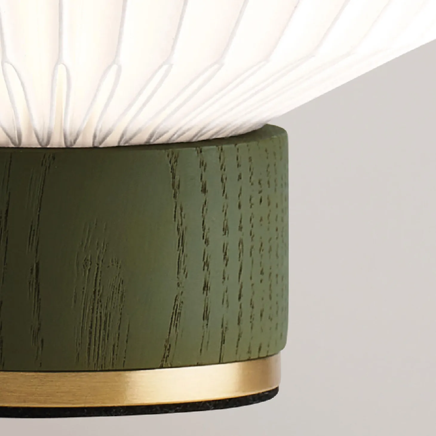 Le Klint 375 Green Classic bordlampe