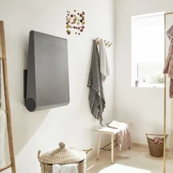 Leander Wally™ væghængt puslebord, dusty grey