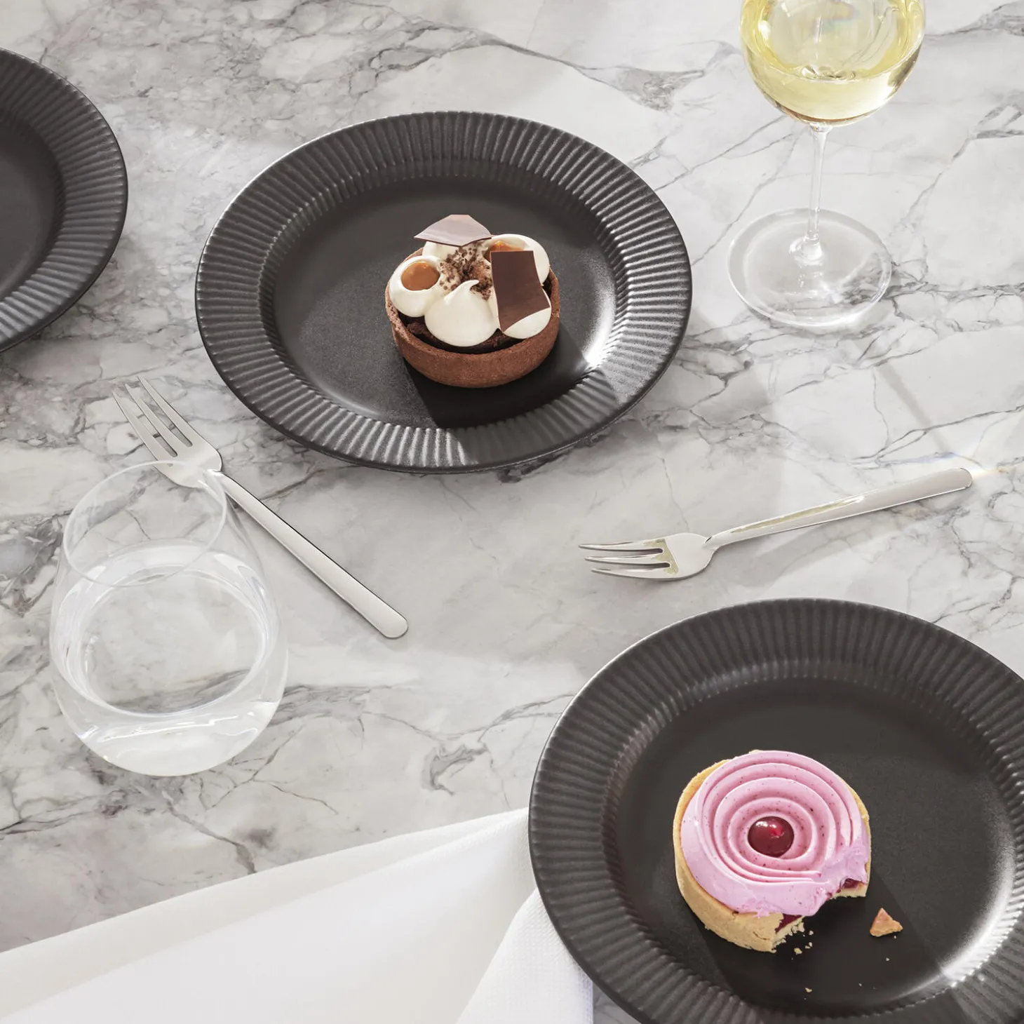 Legio Nova Kagetallerken 19 cm, black