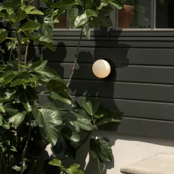 Liila 1 Outdoor Wall Lamp, black/opal