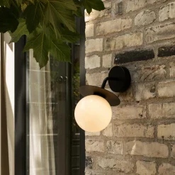 Liila Outdoor Wall Lamp, black/opal
