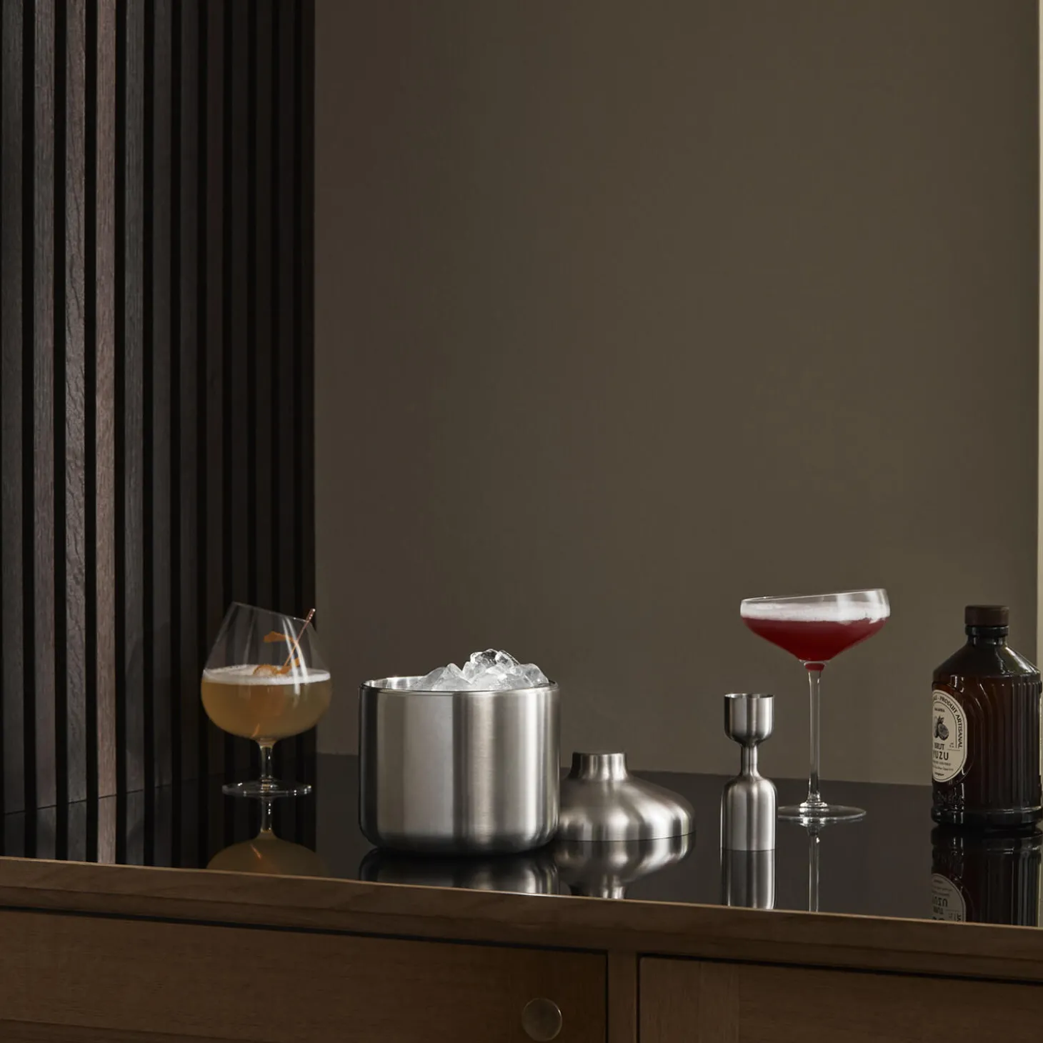 Liquid Lounge isoleret isspand med ske