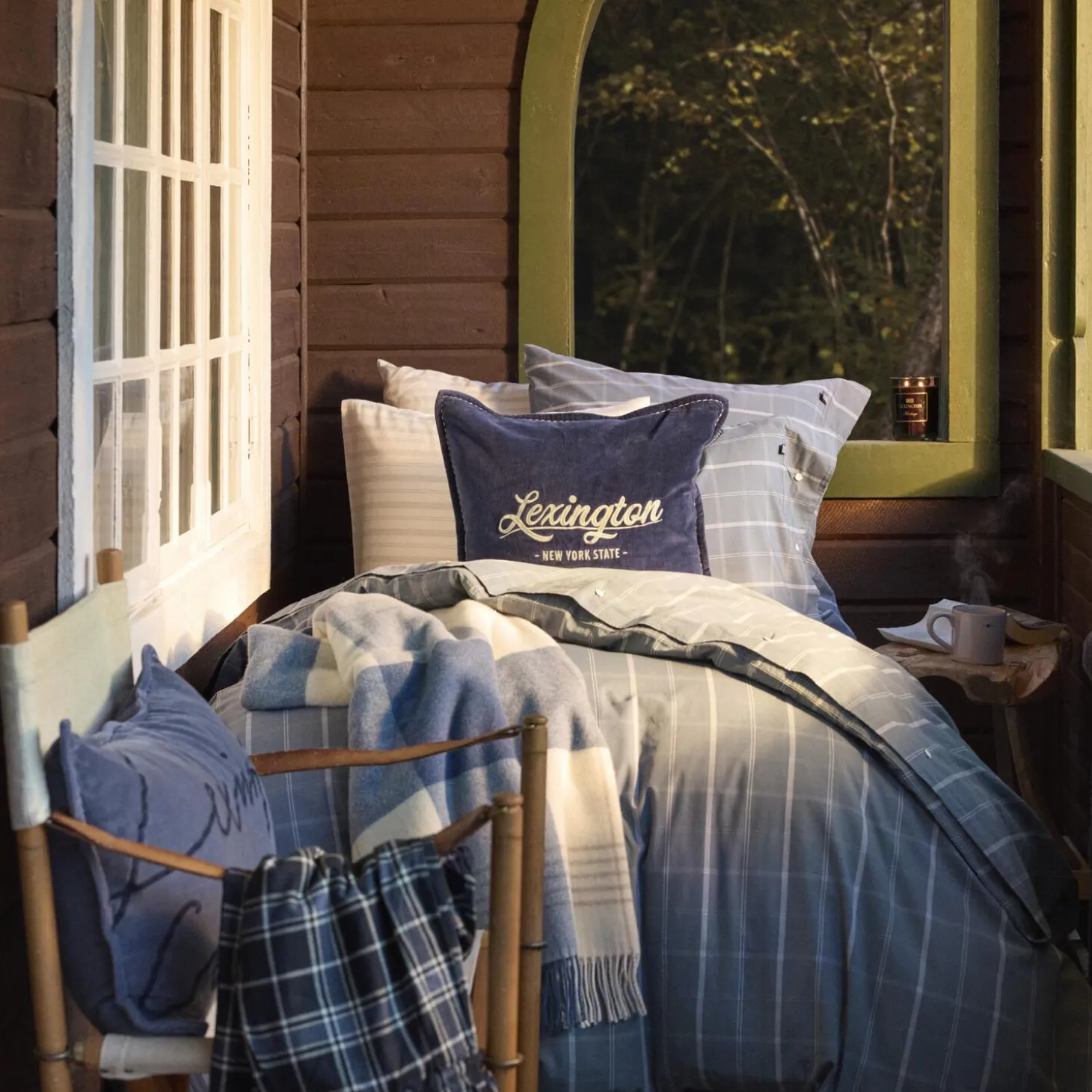 Logo Pillow Cover, dark blue/lt beige